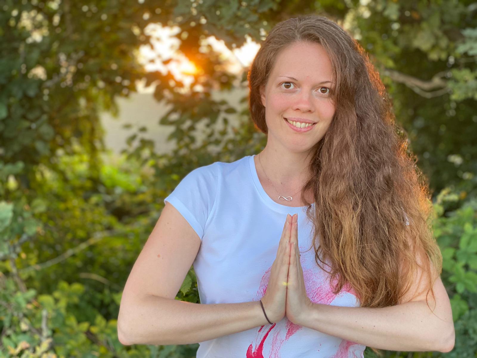 Du betrachtest gerade Christina Kölbel · Lomitherapeutin im Hawaiian Healing Space